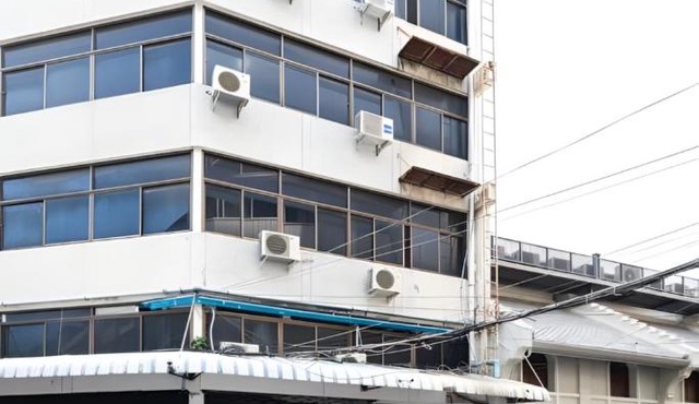 XXBob Houes MRT Hua Lamphong in Bangkok