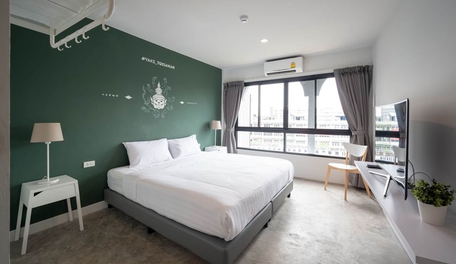 Yaks House Hostel in Bangkok