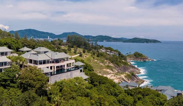 You and Your Family will have a Dream Holiday staying in this 9 bedroom Luxury Phuket Villa 1013 in Phuket