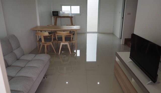 YYK Holiday Rooms in Nakhon Chai Si