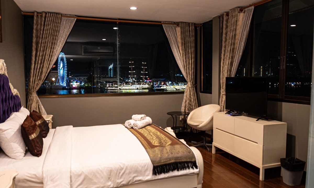 Bang Lamphu Lang Hotel | Anandpura Riverside Hotel