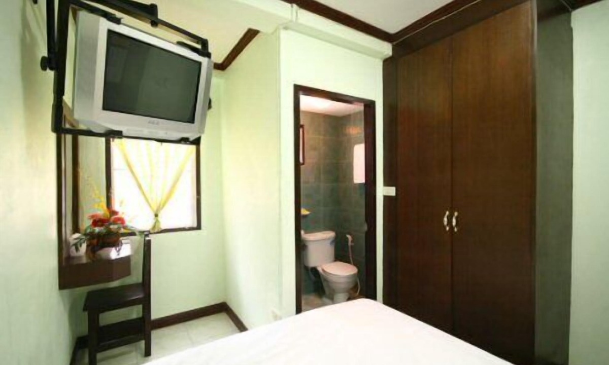 Chana Songkhram Hotel | Amarin Inn