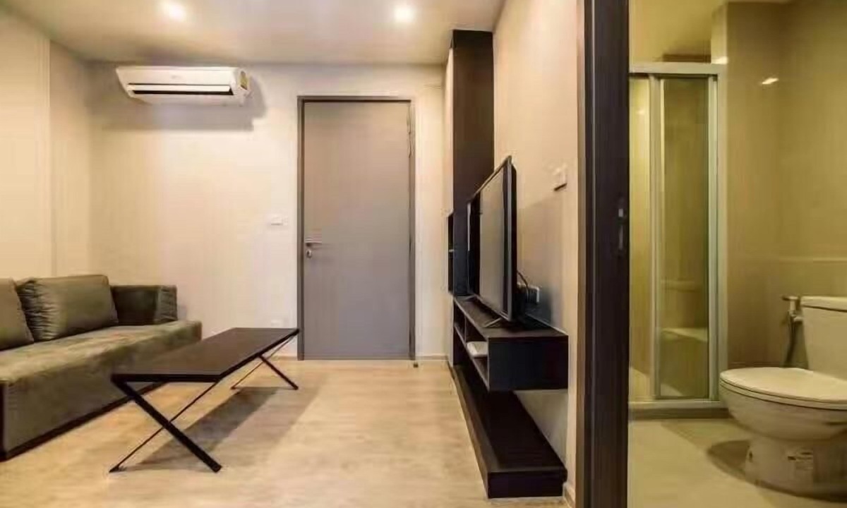 Bang Lamung Condo | Pony's Homestay -The Base Condo-
