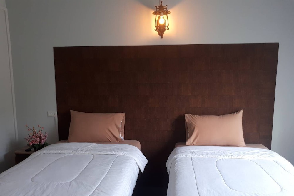 Tambon Nam Chun Hotel | Tree O Resort