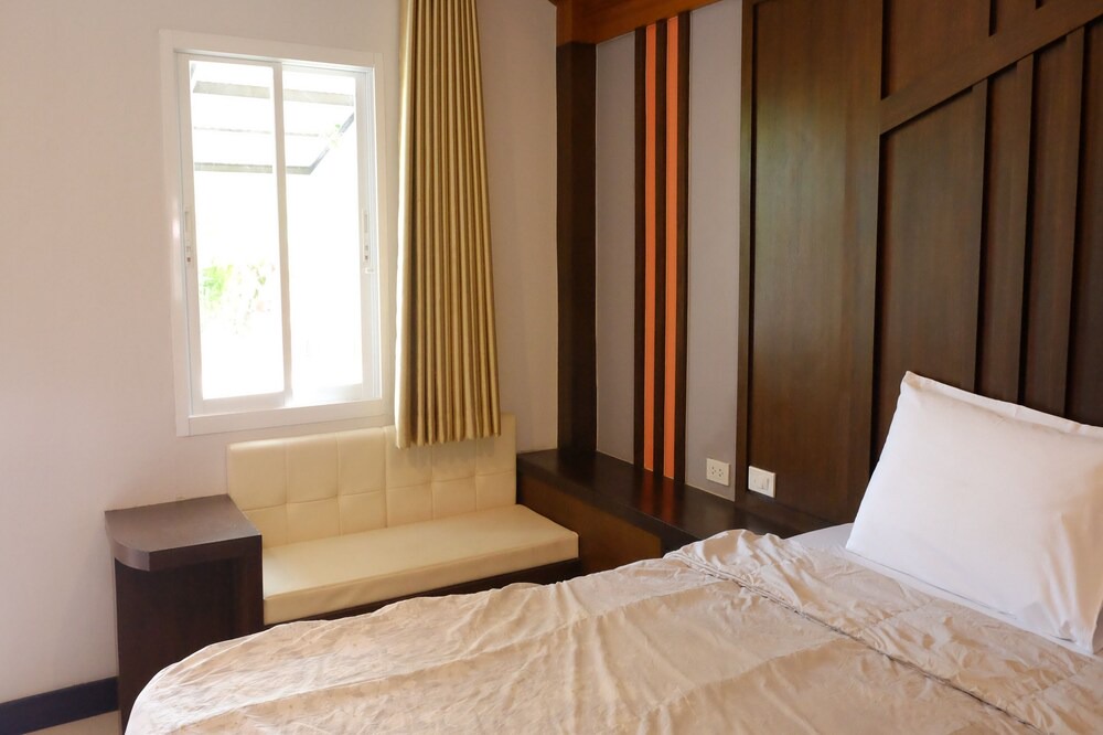 Ban Chang Hotel | Resotel By Jull