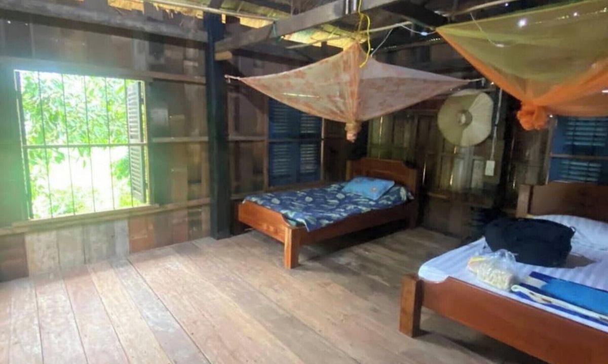 Banan Hostel | Family Batcave Homestay - Hostel