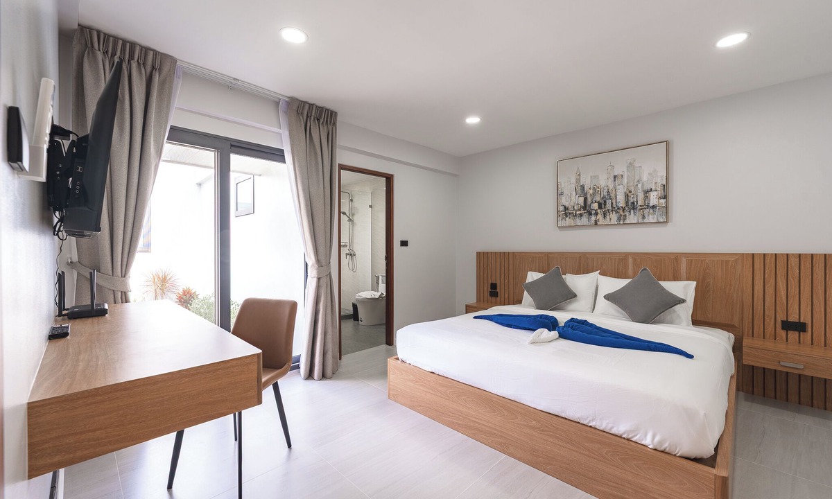Kathu Villa | Golfside 5BRVilla with Private Pool V192