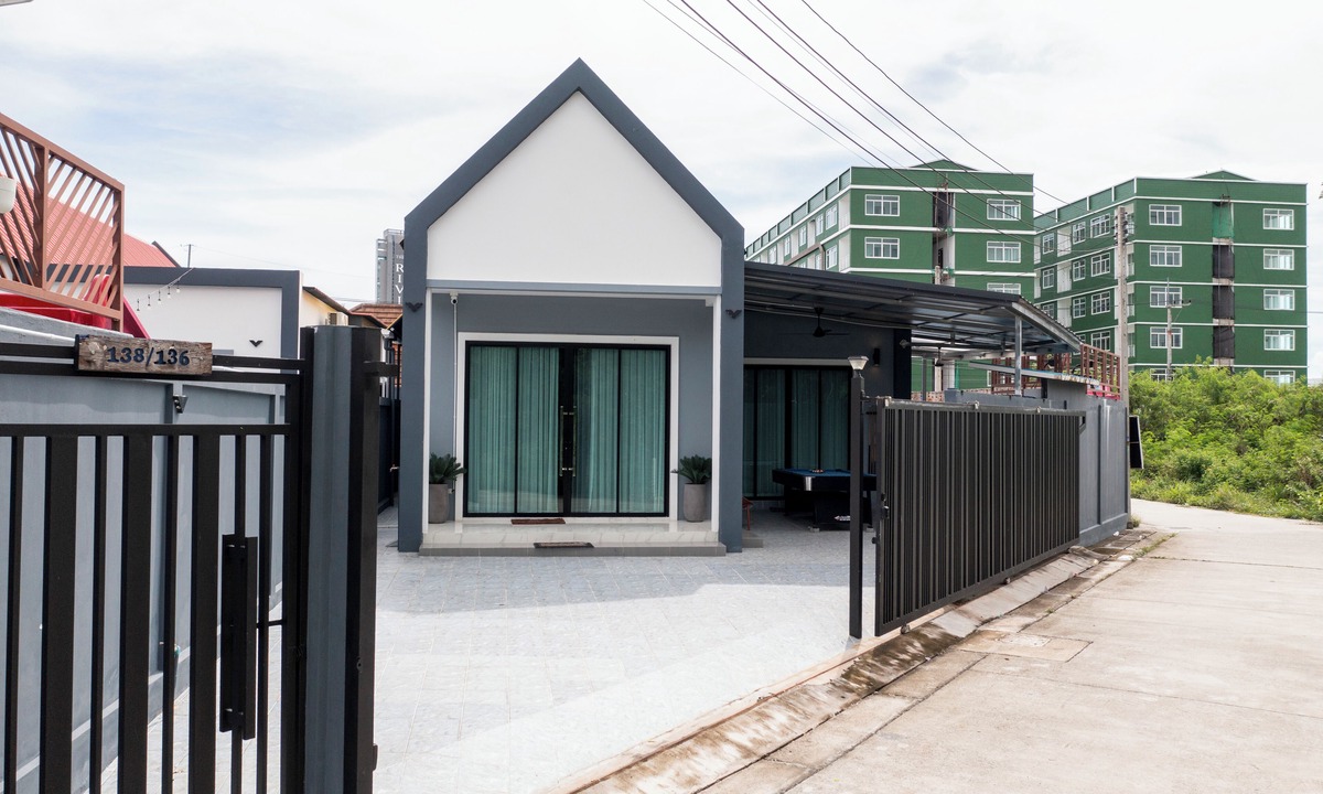 South Pattaya Villa | Luxury Posh Pool Villa 3 BR Jomtien Beach Pattaya