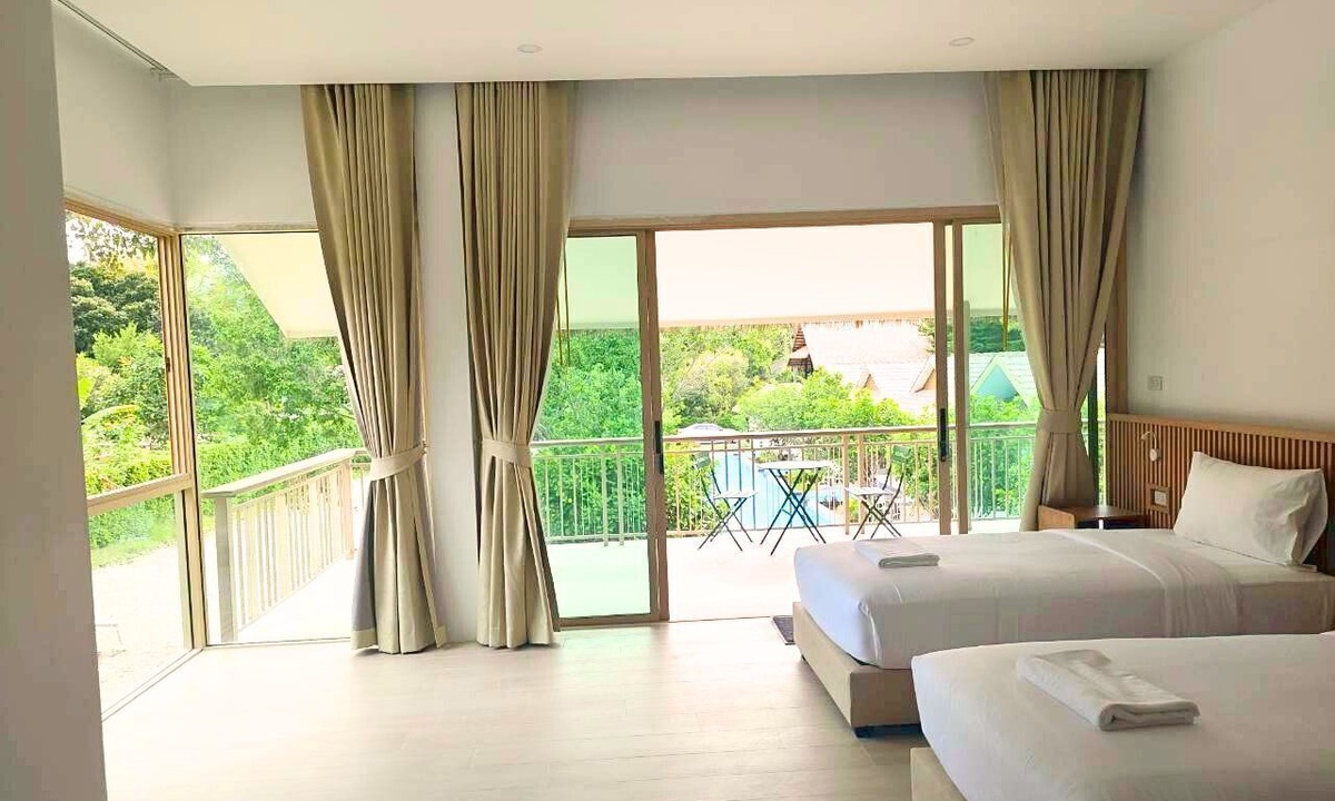 Khanong Phra Resort | The Poom Cafe Resort Khao Yai