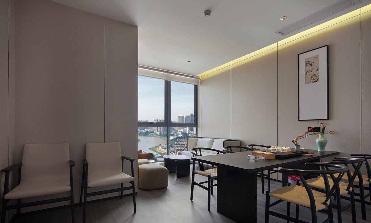Chamkar Mon Hotel | HUA CLUB SPACE BELONG TO TIME