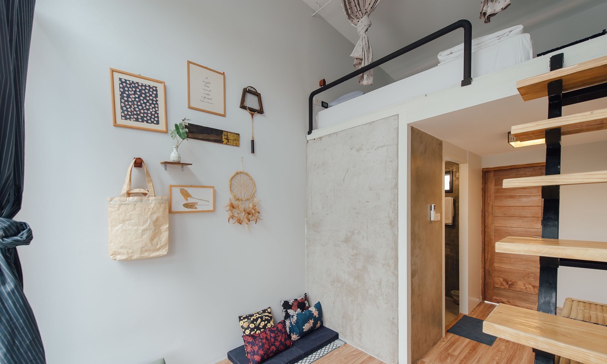 Samsen Nai Hostel | The Yard Hostel