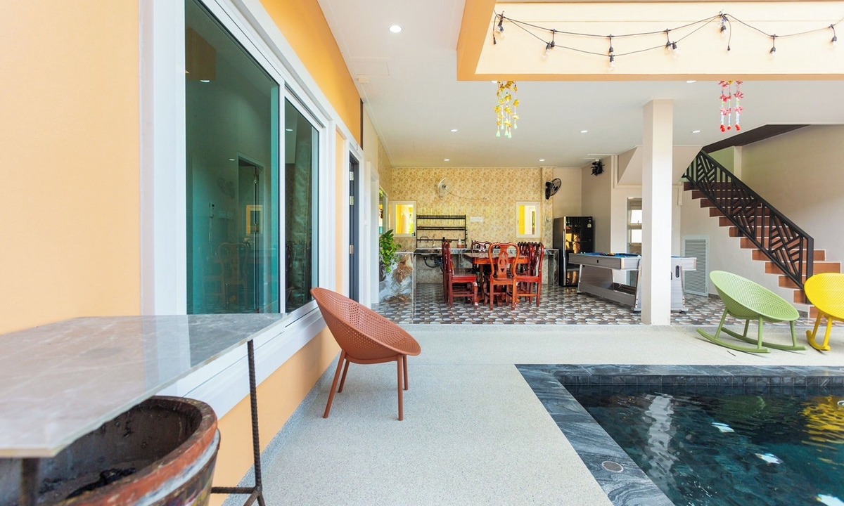 South Pattaya Villa | 99 Pool Villa