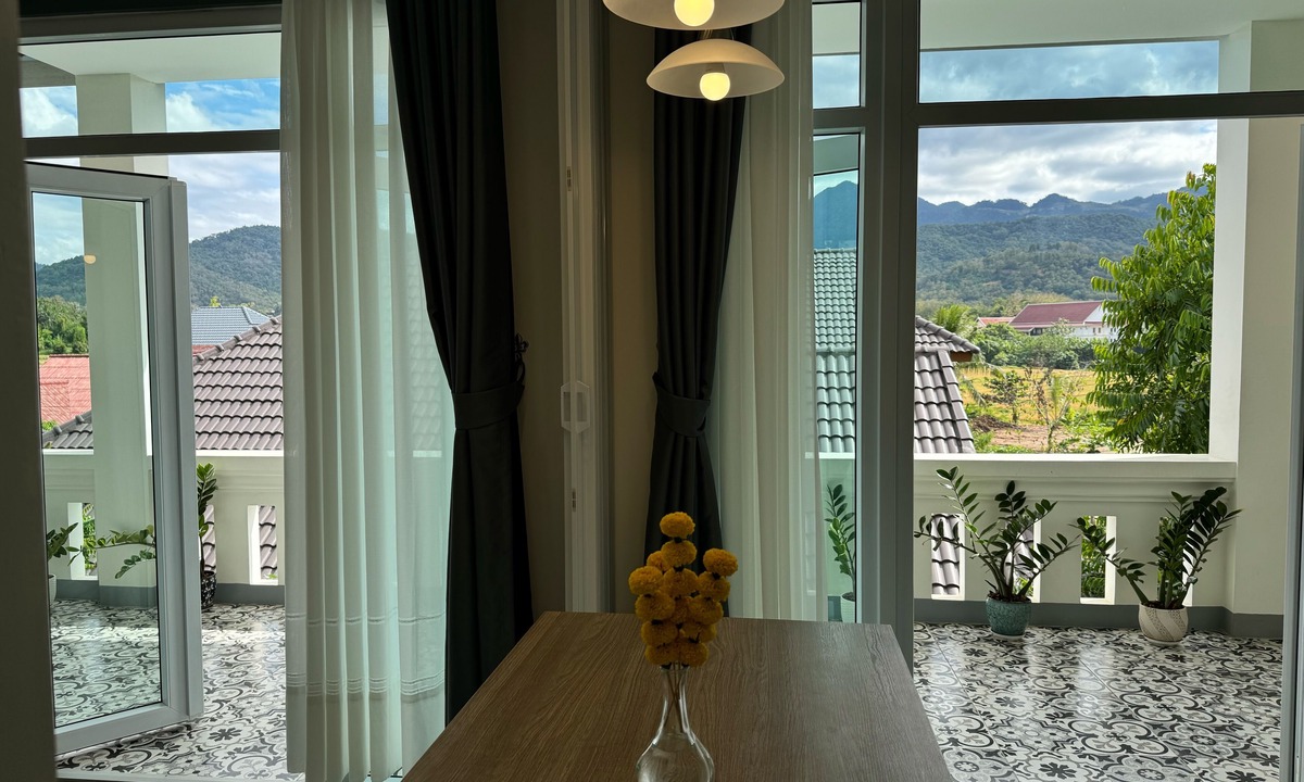 Luang Prabang Hotel | Garden House Rice Field and Mountain View