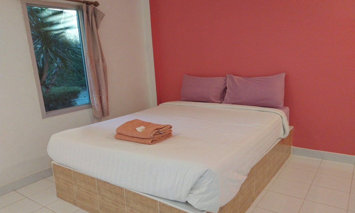 Bang Sare Hotel | Review Resort