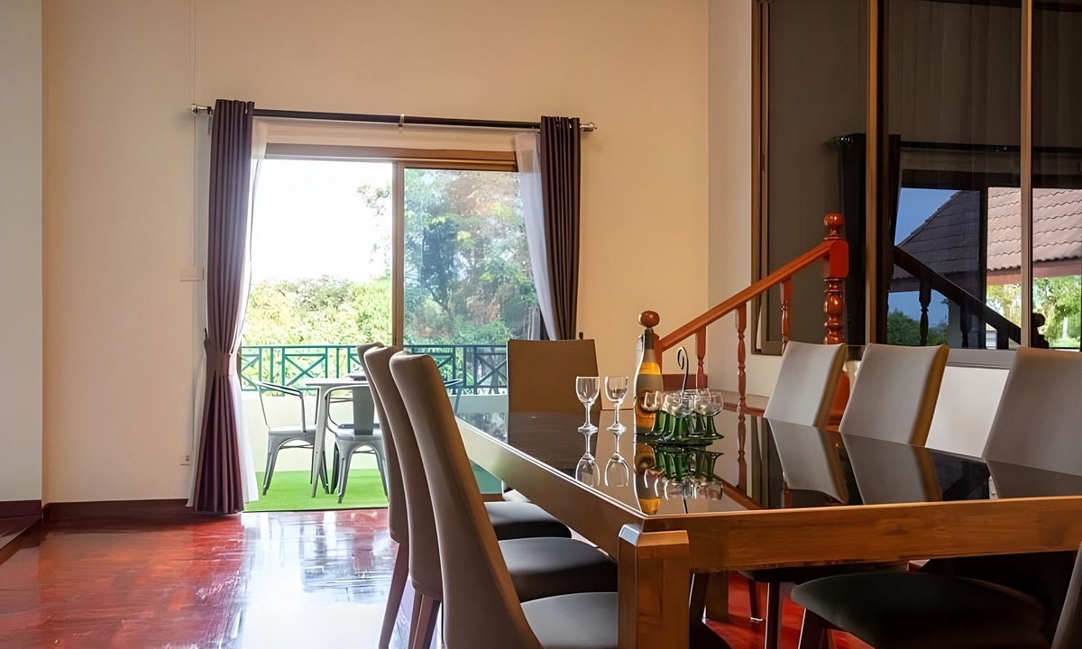 Sattahip Villa | Siriniran Homestay