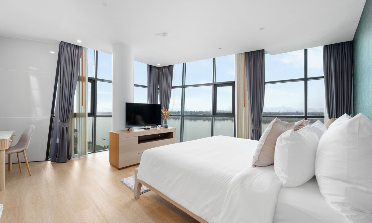 Nakhon Phanom Hotel | NAKA-RAJ Escape Hotel