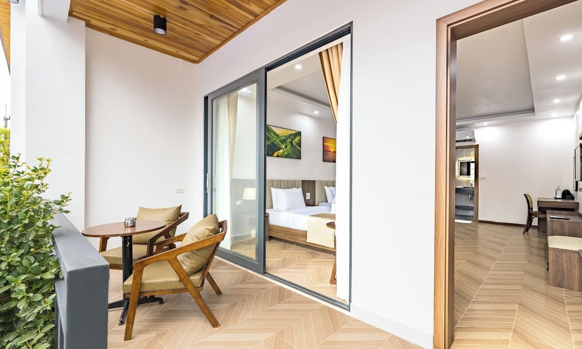 Vang Vieng Resort | Sunset Mountain View Resort