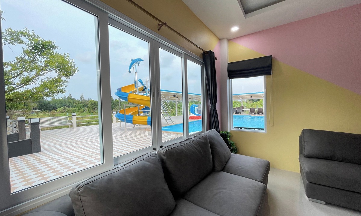 Klaeng Villa | Nueng Pool Villa