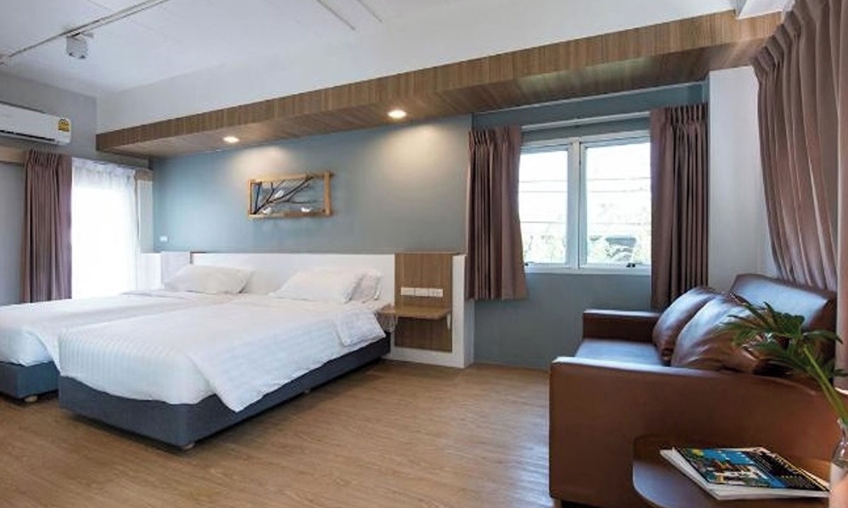 Bang Na Hotel | Shade House - Bitec Bangna