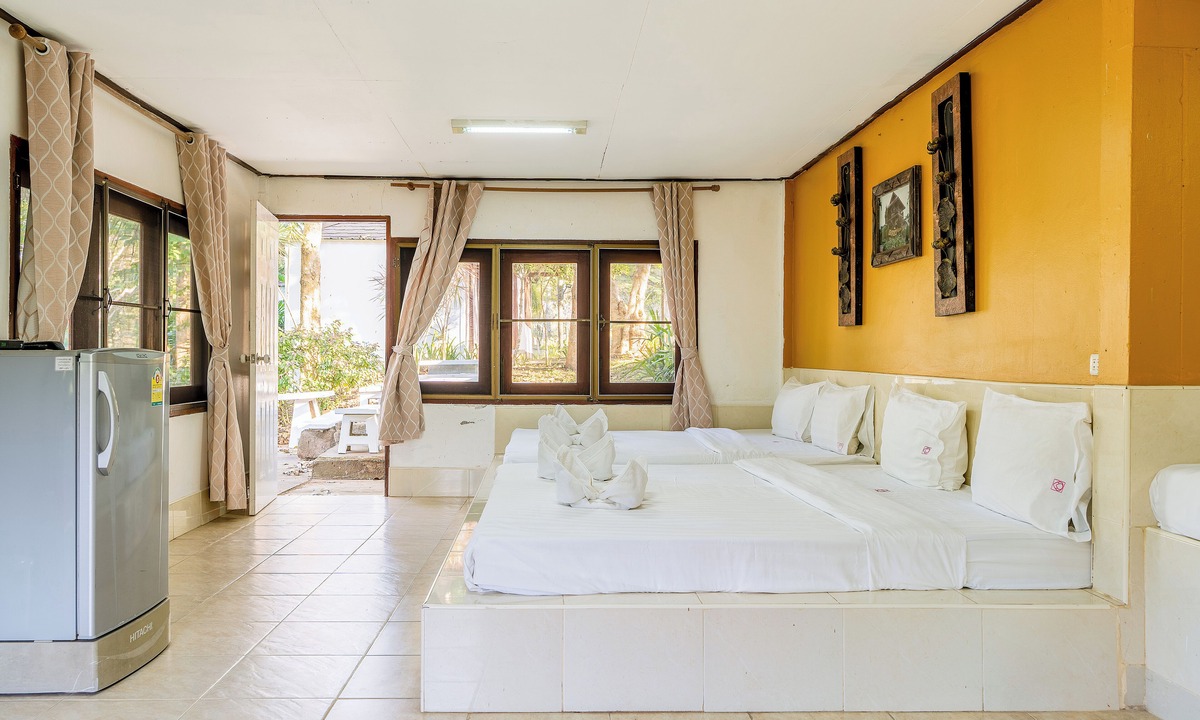 Wang Nam Khiao Hotel | De Bua Valley