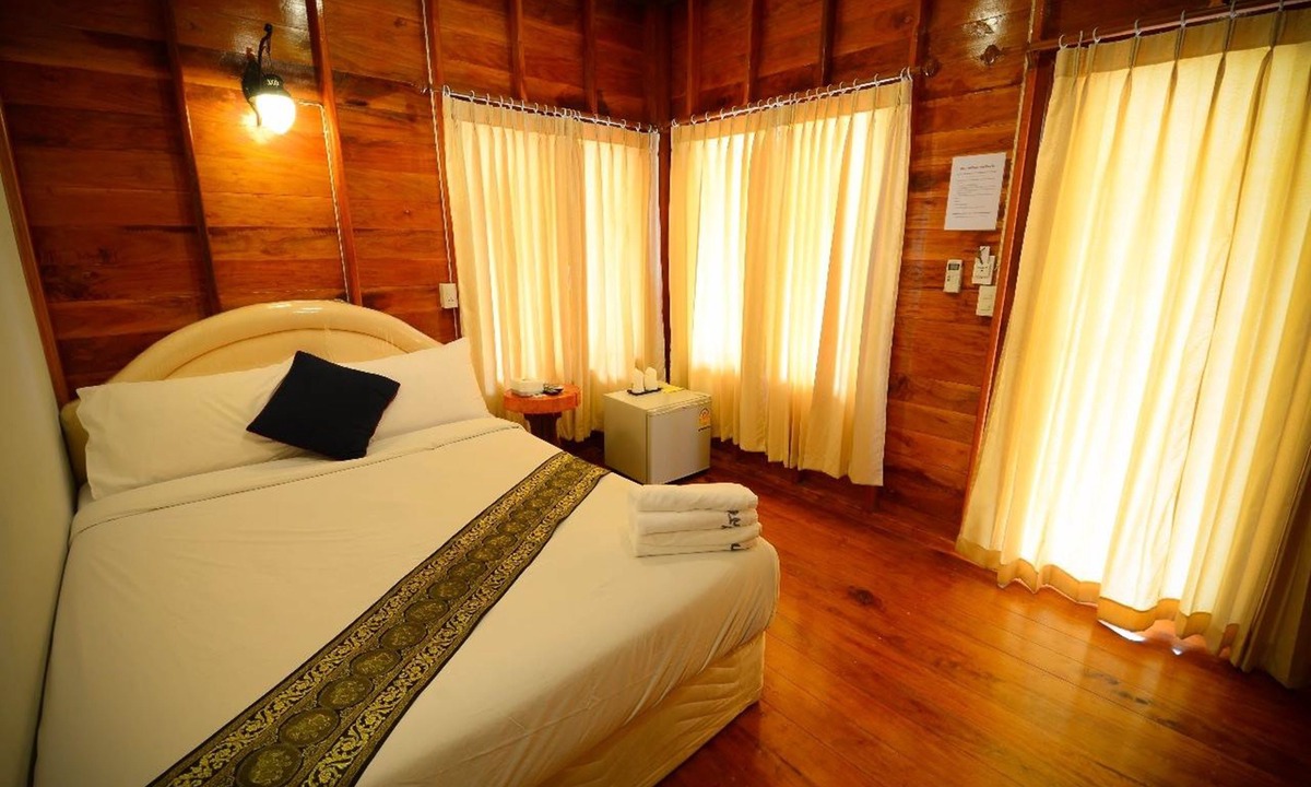 Khanom Hotel | Baanchaylay Resort