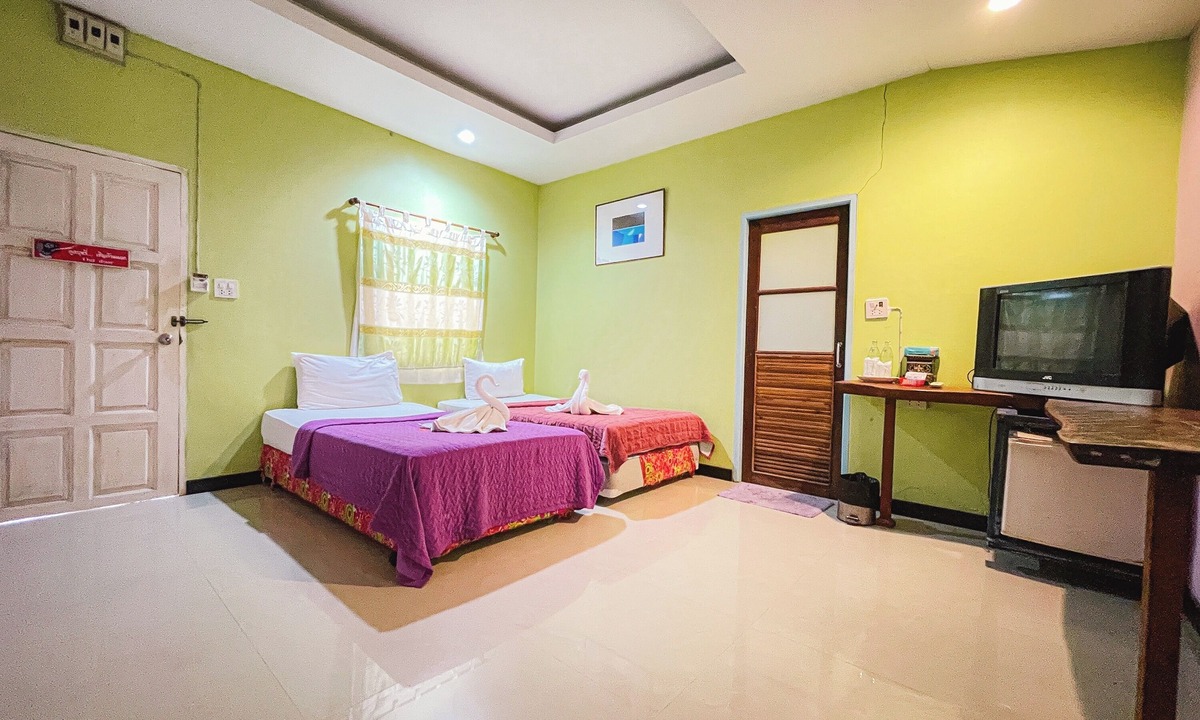 Lan Saka Hotel | Kanta Hill Resort