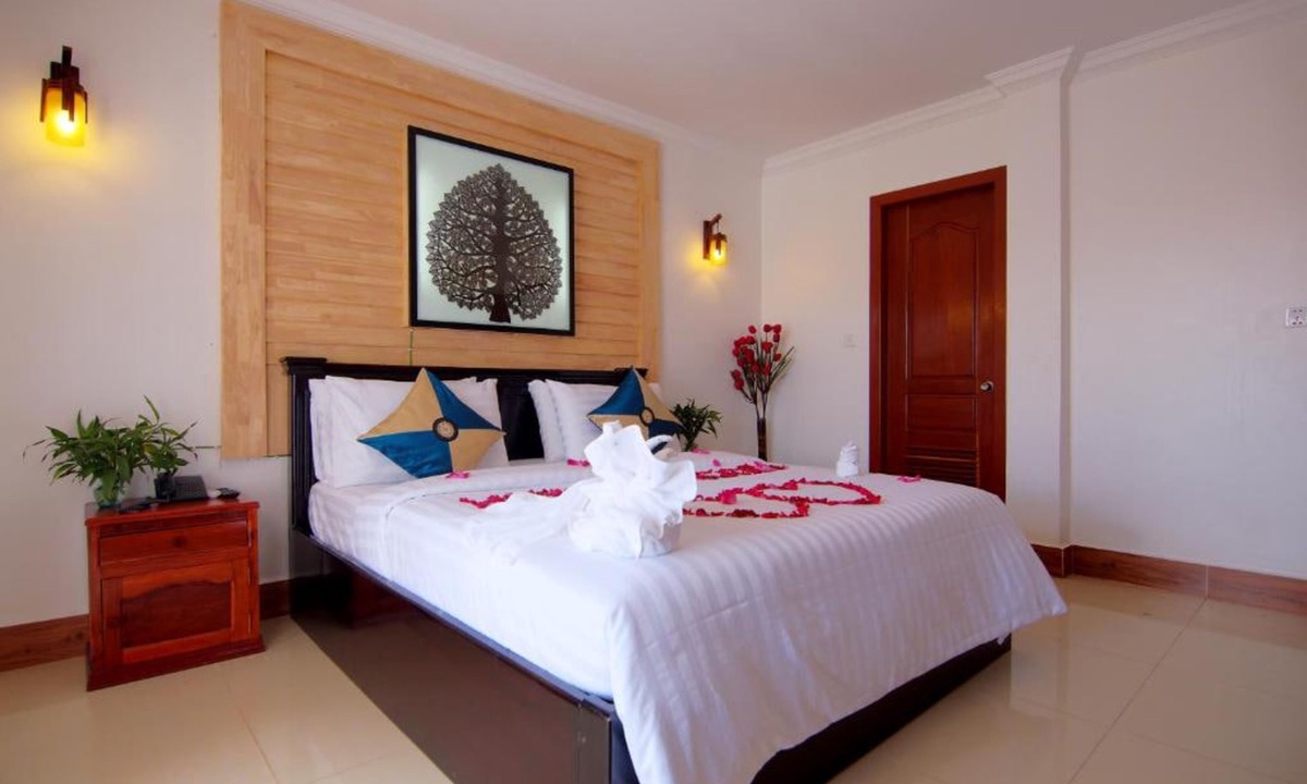 Downtown Siem Reap Villa | Bou Phanith Villa
