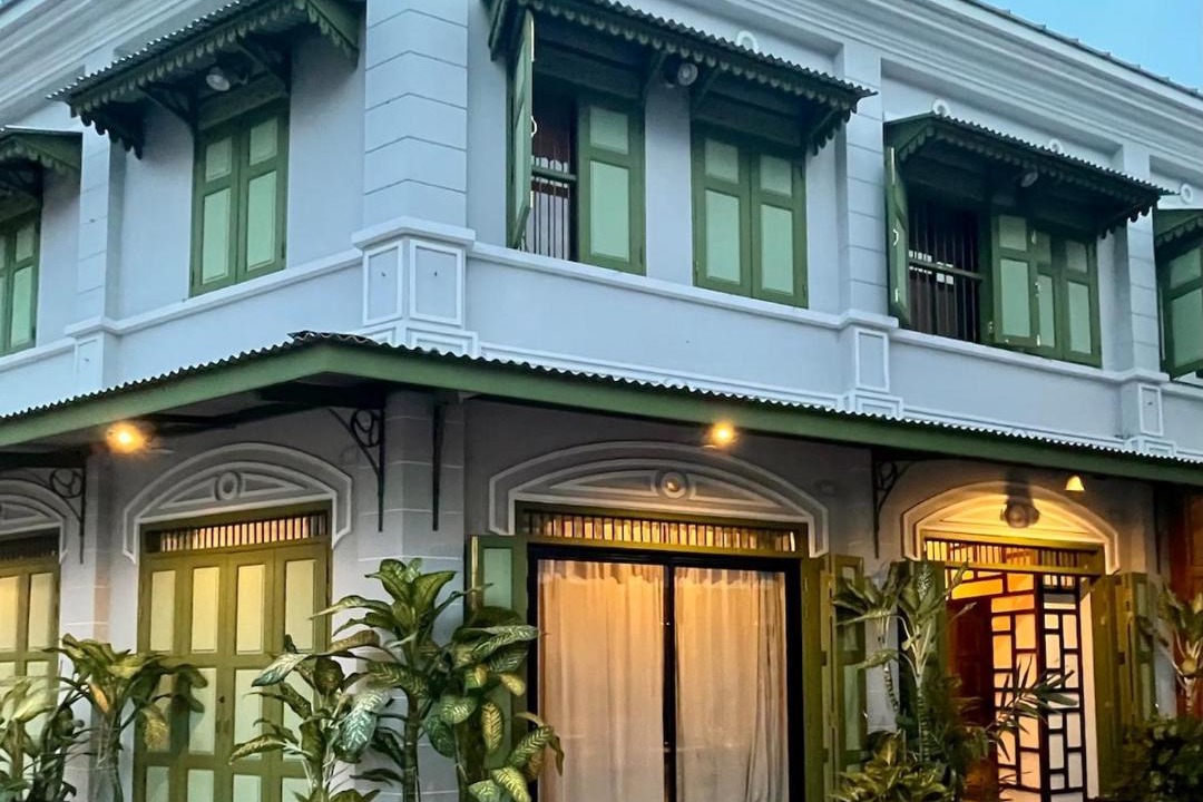 Chakkrawat Apartment | Churs Garden Entire House