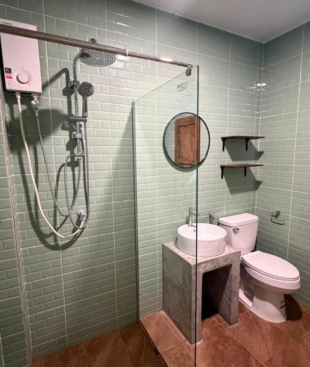 Thong Sala Hostel | The 10 Club Hostel & Tiny Villas