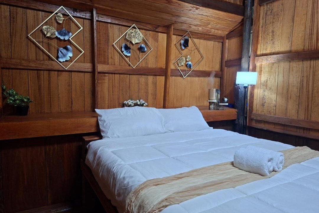 Ko Lanta Hotel | Nashers Seabar&Stay at Viewpoint
