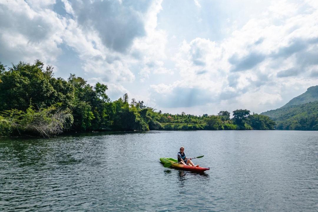 Tha Kradan Hotel | Phu Naphat Resort