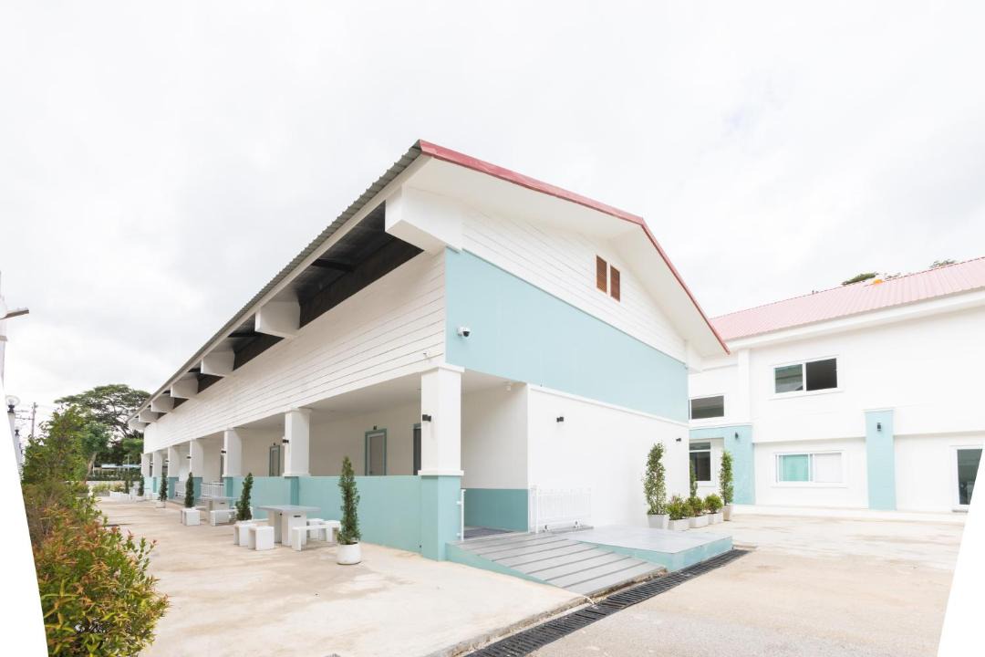 Chomphu Hotel | The Dorm