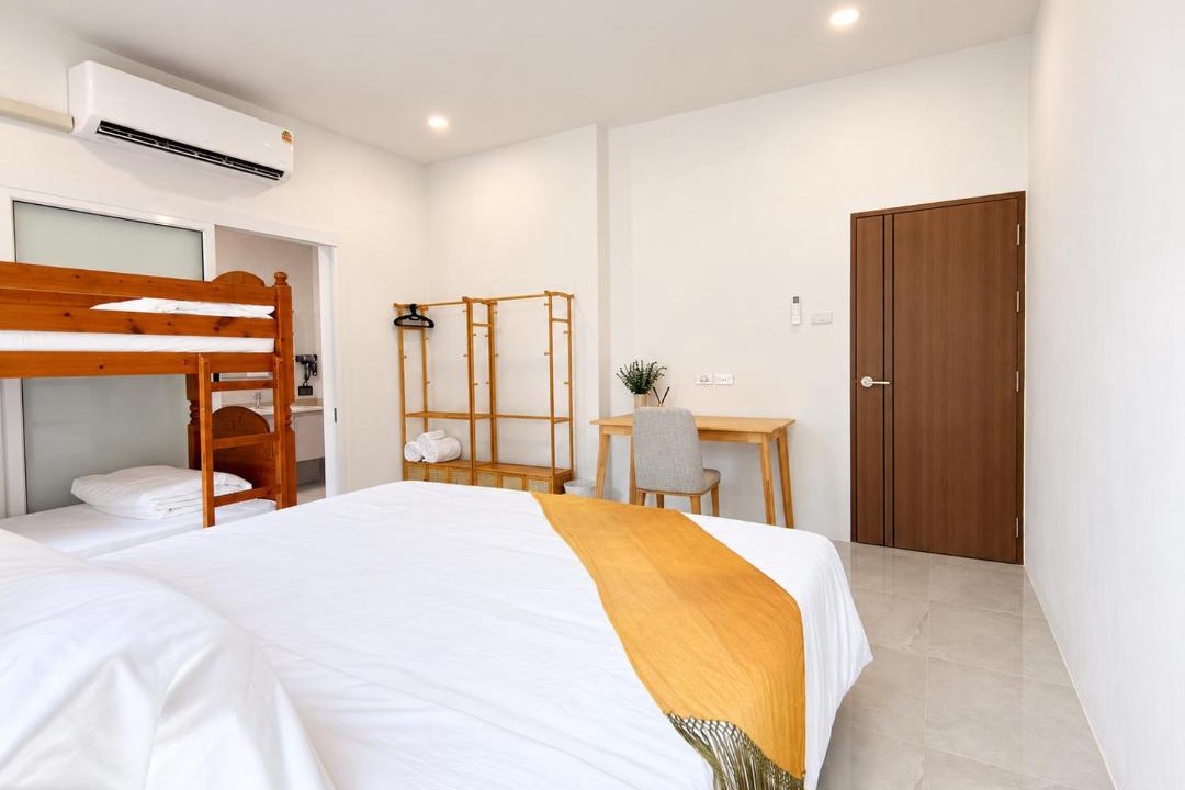 Nimman House | Ja Ja James Villa @ Nimman | 5BR 6BA Group Stay