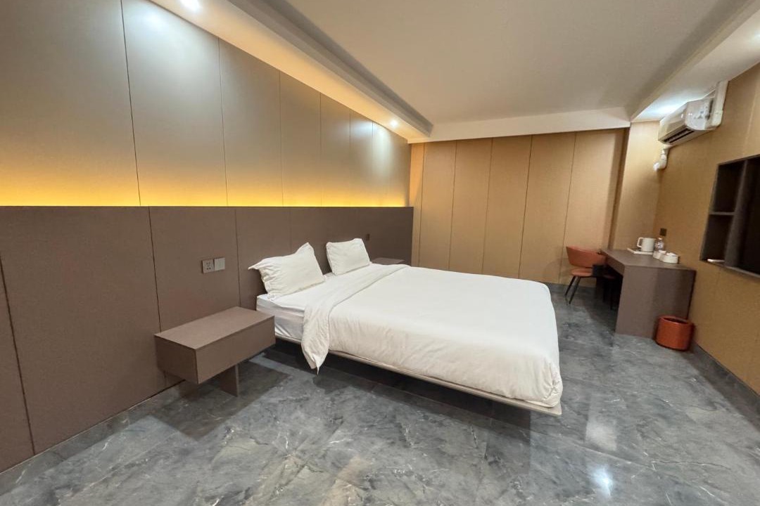 Nong Rai Hotel | Chonburi Grand Hotel 春武里大酒店