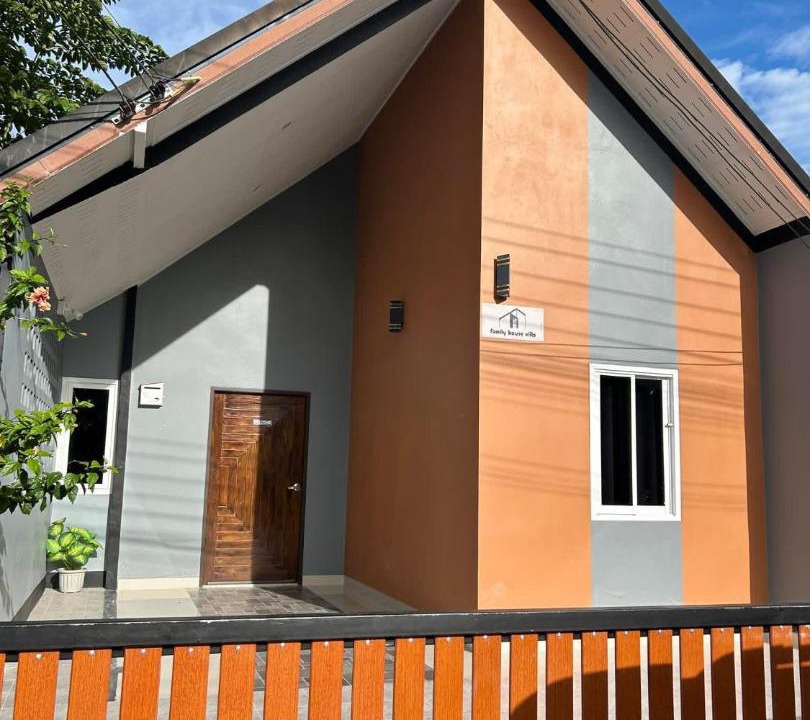 Nuea Khlong Villa | Family house villa