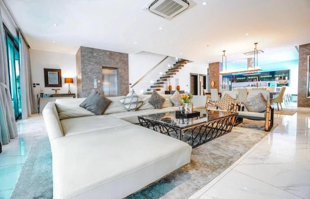 Pratumnak Hill Villa | 1600m Nearly Pattaya beach walkstreet elevator Villa