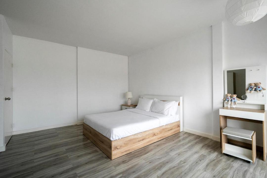 Prawet House | City Home 4BR near Hua Mak station with parking