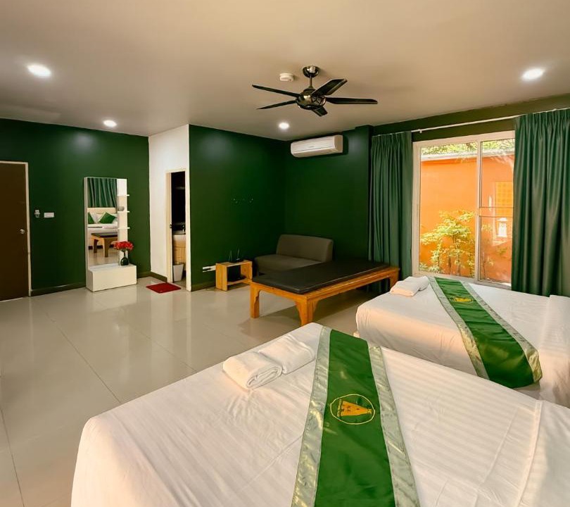 Jomtien Apartment | Magnitude 6 Bedroom Villa In Pratumnak
