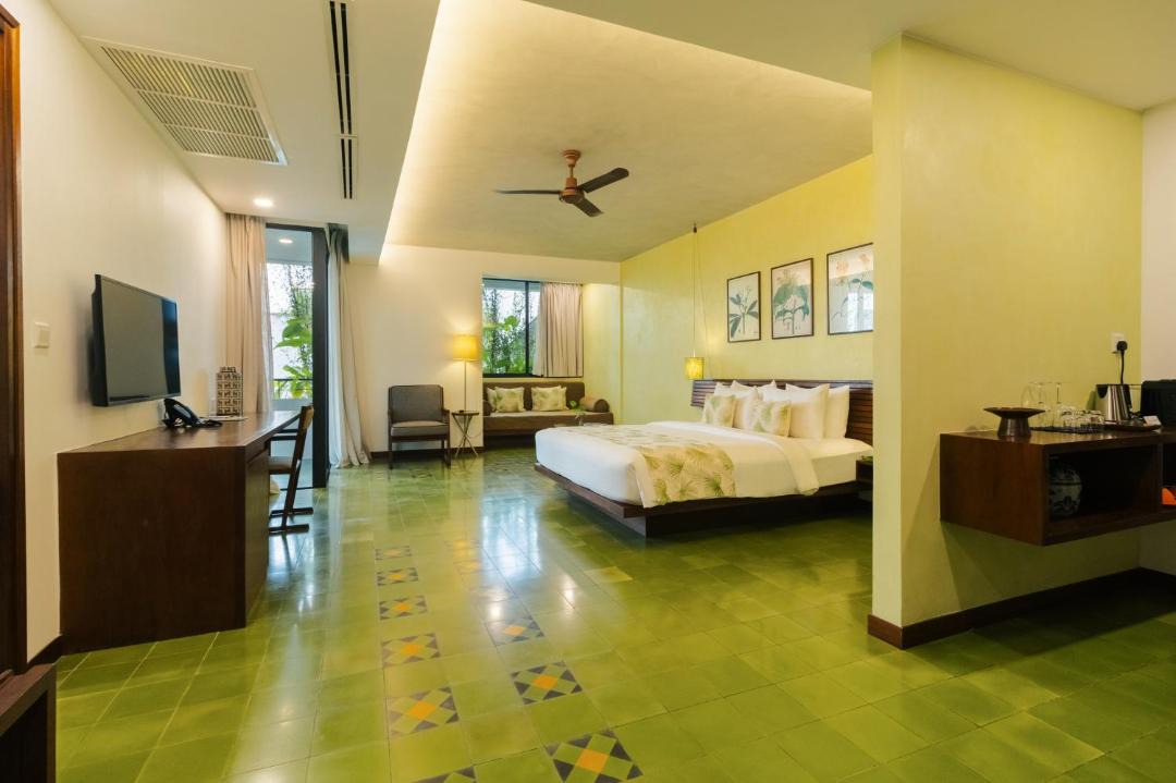 Daun Penh Hotel | Penh House Hotel