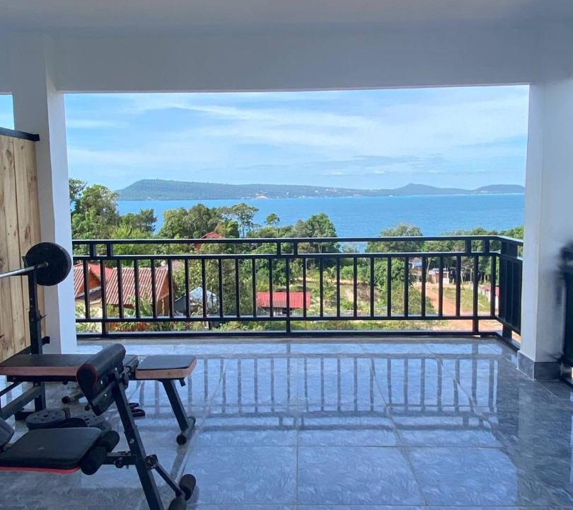 Koh Rong Sanloem House | Big Head Bungalows