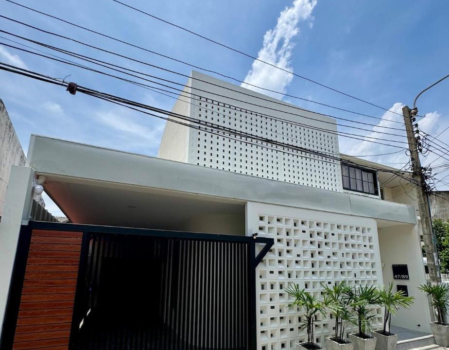 Saphan Sung House | BaanChan House and Studio at Ramkhamhaeng