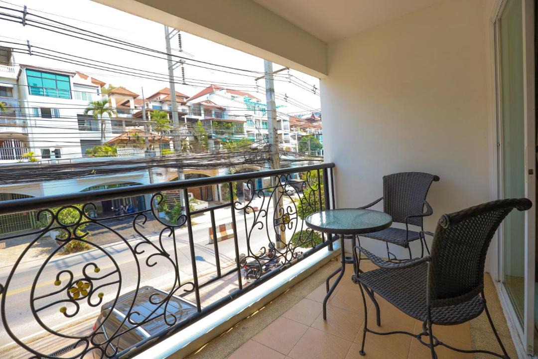 Pratumnak Hill Hotel | Tara Court Condo