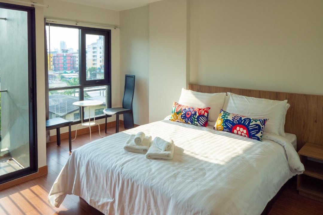 Chan Kasem Hotel | Casaluxe Hotel and Resident