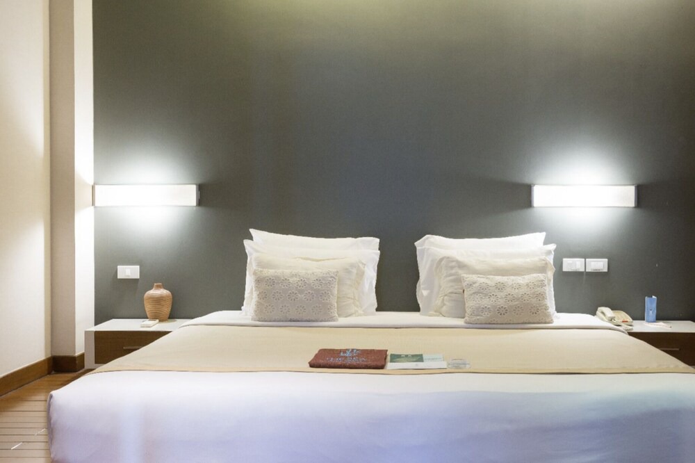 Photo of Bedroom in Taling Ngam