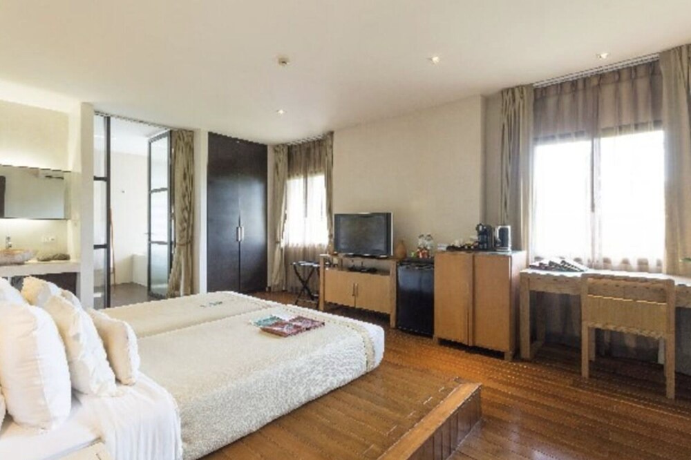 Photo of Bedroom in Taling Ngam