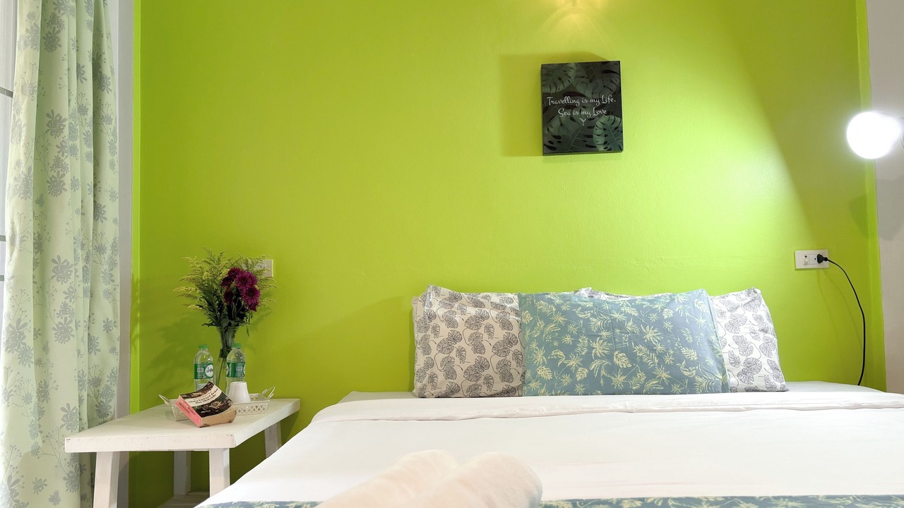 Photo of Bedroom in Khuekkhak