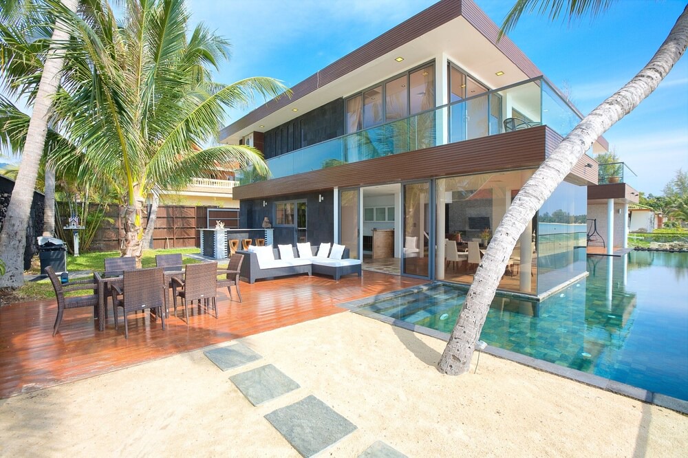 Photo of Outdoor in Lipa Noi