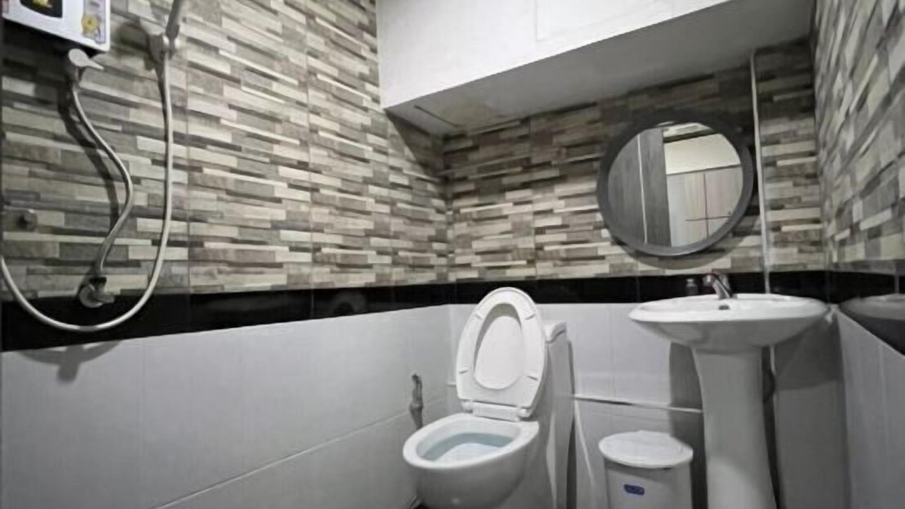 Photo of Bathroom in Phra Khanong Nuea
