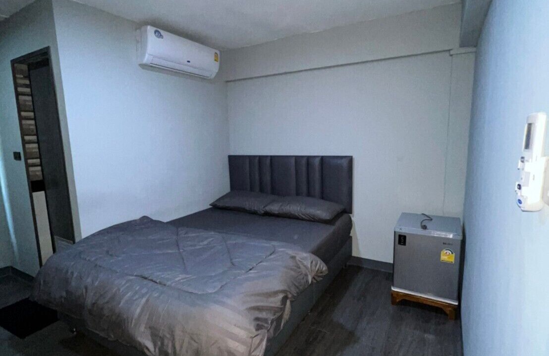 Photo of Bedroom in Phra Khanong Nuea