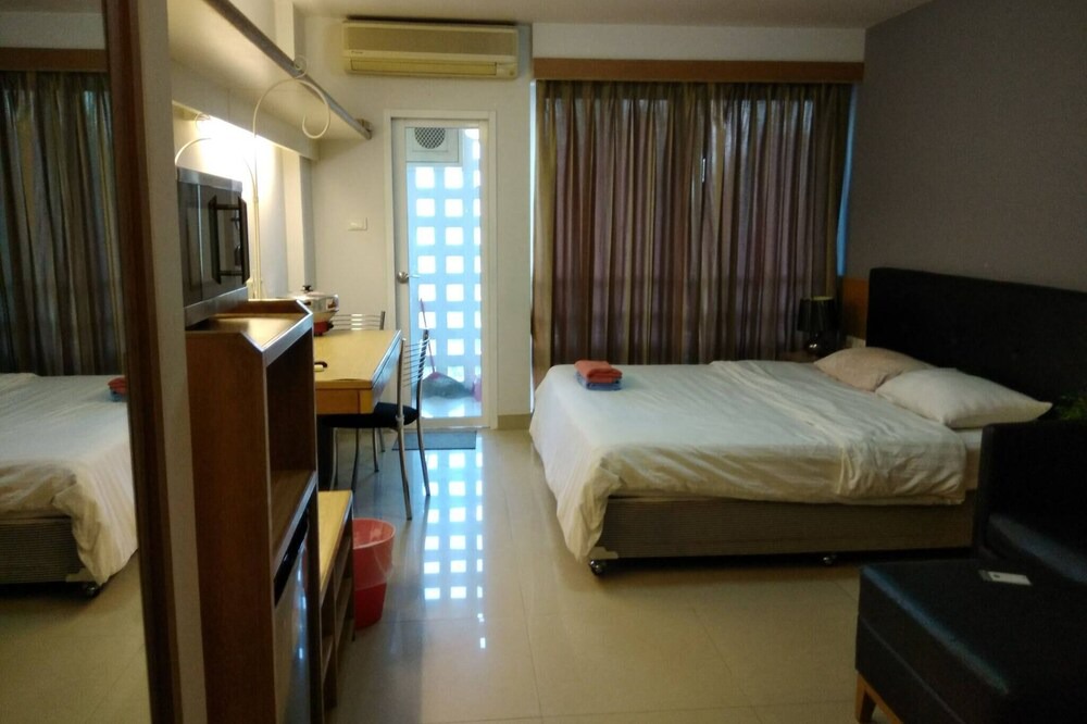 Photo of Bedroom in Huai Khwang